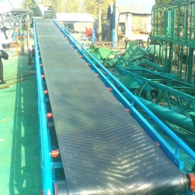 散料進(jìn)倉輸送機(jī)廠家推薦 橡膠帶運(yùn)輸機(jī)