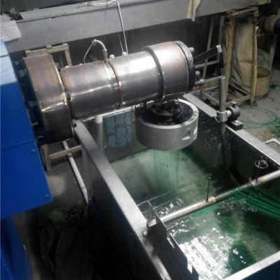 聚酯pet掃把絲設(shè)備聚酯掃把絲、pet掃把絲、塑料掃把絲、壓紋掃把絲設(shè)備