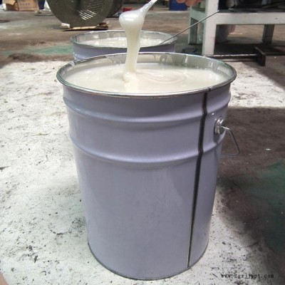 白色稠狀液體丁苯橡膠 可以與PE、PP、PS塑料共混改性 瀝青改性