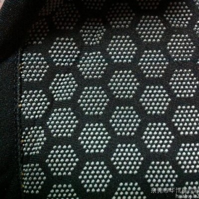 應(yīng)用于拳擊手套|護(hù)鞋|拳擊擋板等拳擊系列的潛水料 報價|東莞華博潛水料零售報價|潛水料混批報價|潛水料批發(fā)報價