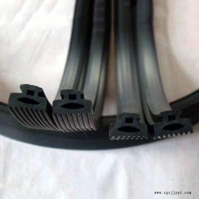 廠家供應(yīng)黑/白色EVA單面膠條塑料邊條、