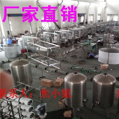 帥飛CGF-礦泉水三合一灌裝機 小型礦泉水灌裝設(shè)備 塑料瓶礦泉水灌裝機