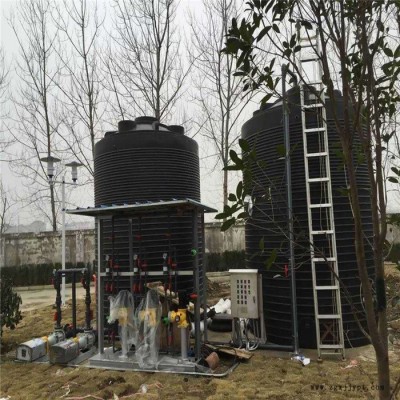 廣西減水劑塑料罐，15噸減水劑儲(chǔ)罐，聚羧酸減水劑儲(chǔ)存罐廠家