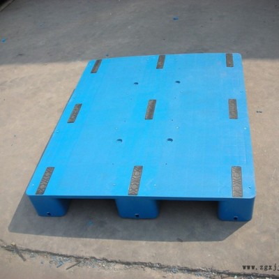 供應(yīng)濟(jì)陽縣塑料托盤！塑料托盤廠家！2016 價(jià)格！