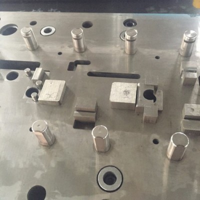 專業(yè)五金模具設(shè)計與制造，五金沖壓