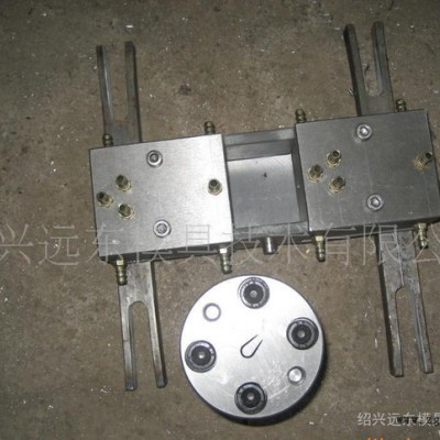 加工定制 住宅樓塑料PVC，PE多路上水管擠出模具 墻體包邊模具