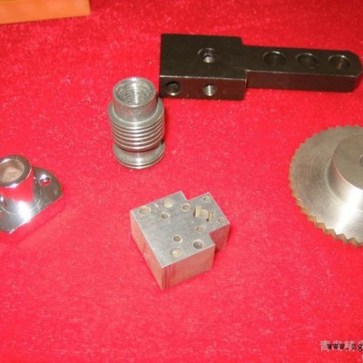 青島精良-專業(yè)線切割、電火花精密零部件機(jī)加工、模具設(shè)計(jì)與加工