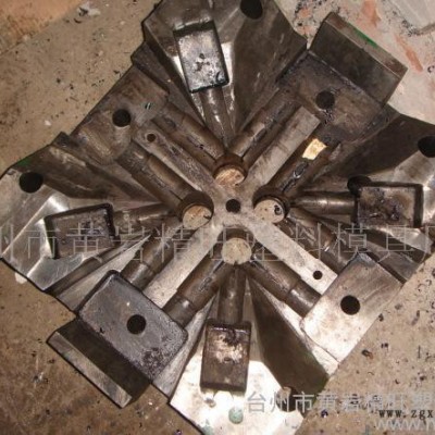 塑料管件模具。管件模具、注塑模具、塑料模具