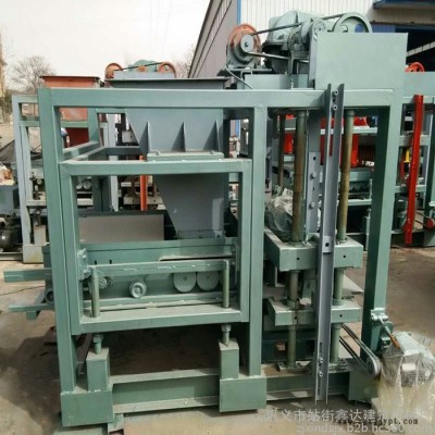 鑫達QTJ4-25型砌塊磚設備出磚率高 自動布料式砌塊磚機現貨供應空心磚機廠家價格 全自動砌塊磚機模具一機多用可定制