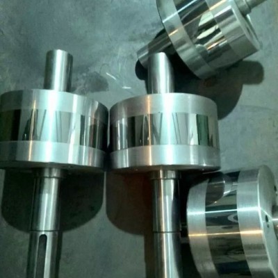 蘇州旭茂科技：高精度、超鏡面、高硬度，高光潔度，高耐磨性的硬質(zhì)合金軋輥、模具硬度高、抗彎強度高、良好的沖擊韌性和抗腐蝕性