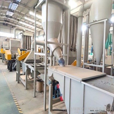 舊輪胎破碎成顆粒生產(chǎn)線 橡膠輪胎粉碎加工顆粒機器 新型輪胎粉碎處理顆粒機器