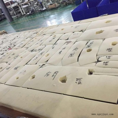 汽車(chē)坐墊模具生產(chǎn)