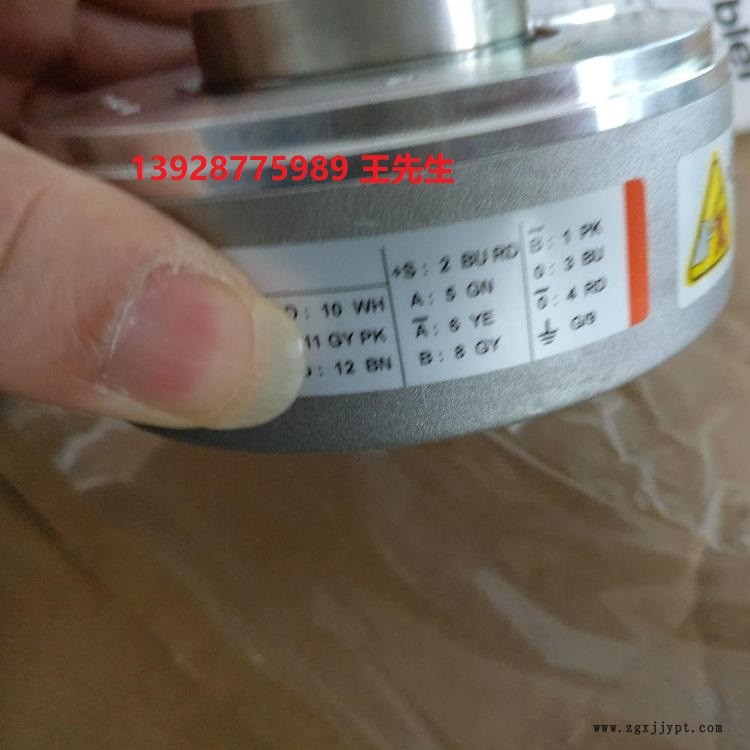 UE-VK 15(HTF)-L900-SV52V-7FEP液位計 UE-VK 15(HTF)-L900-SV52V-7FEP液位計