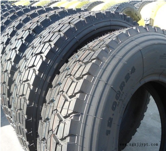 新聞:臺州登高機(jī)車輪胎哪里有