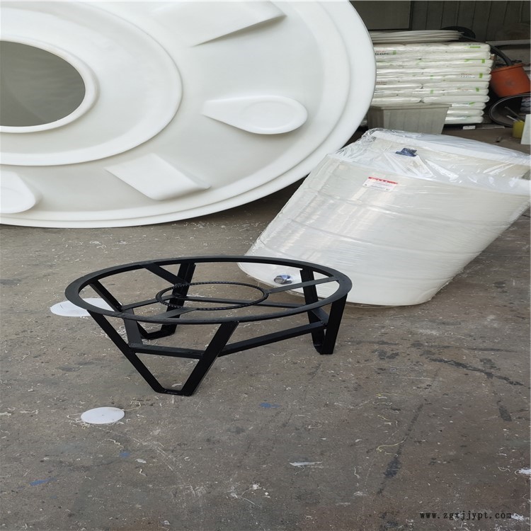 定做30噸中空錐底容器 定制尖底水塔尺寸 批發(fā)錐形化工級(jí)原料儲(chǔ)罐