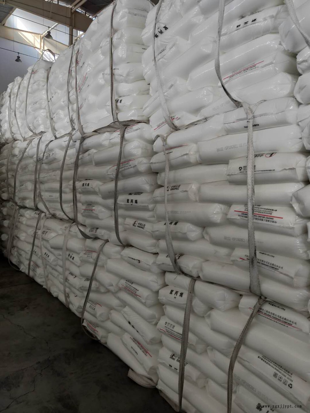 聚乙烯/聚丙烯燕山石化SBS2636融聚丁苯橡膠誠(chéng)信經(jīng)營(yíng)