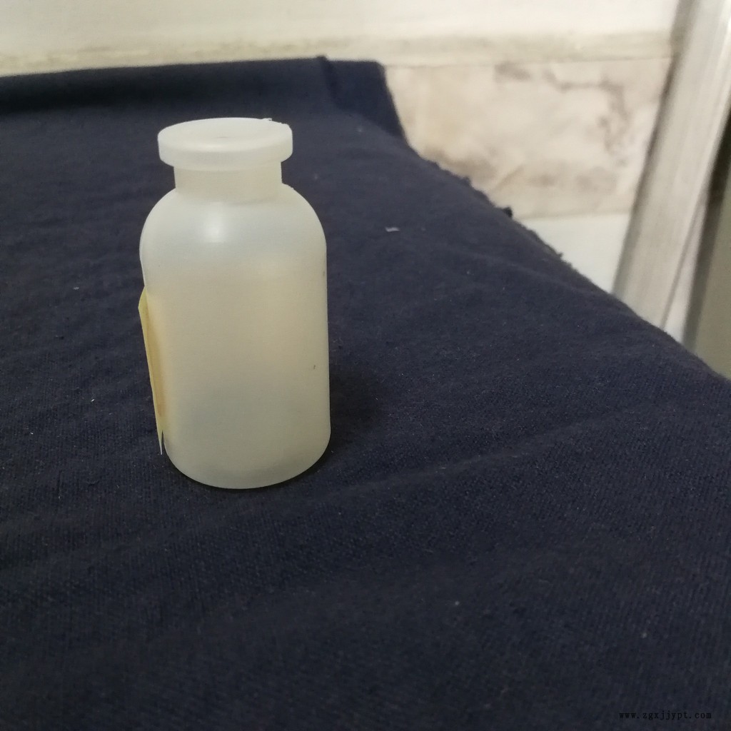 明興 農(nóng)藥桶廠家 透明塑料罐批發(fā)廠家 專業(yè)供應(yīng)商 明興 農(nóng)藥桶廠家 透明塑料罐批發(fā)廠家 專業(yè)供應(yīng)商