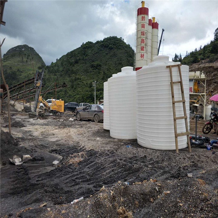 重慶黔江10噸20噸30噸PE儲(chǔ)罐 防腐塑料罐價(jià)格