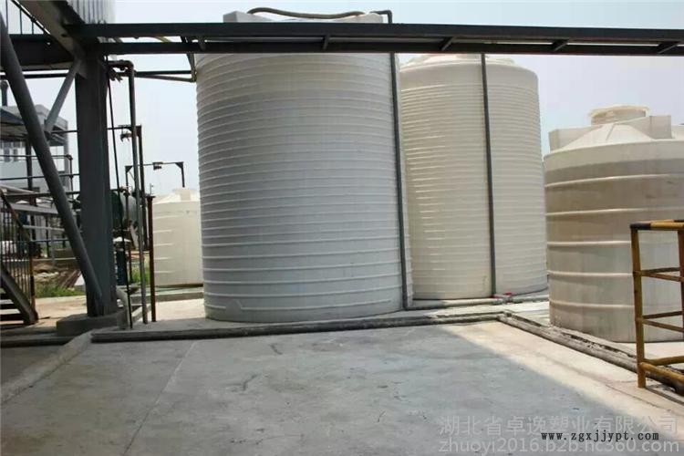武漢地區(qū)30立方塑料水塔PE貯罐塑料罐湖北卓逸