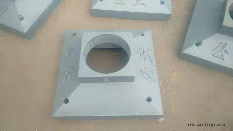 鑫盛源鑄鐵護(hù)欄底座 底盤(pán)長(zhǎng)寬高可以定做交通隔離墩 各種口徑帶字 模具實(shí)型鑄造