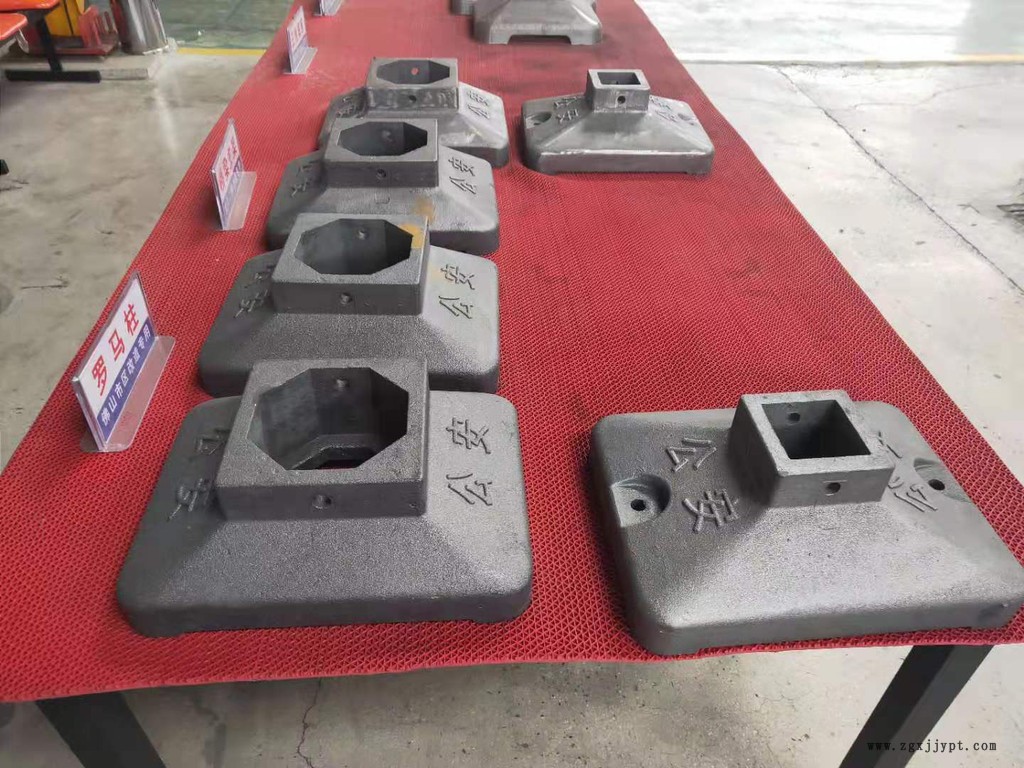 鑫盛源鑄鐵護(hù)欄底座 底盤(pán)長(zhǎng)寬高可以定做交通隔離墩 各種口徑帶字 模具實(shí)型鑄造