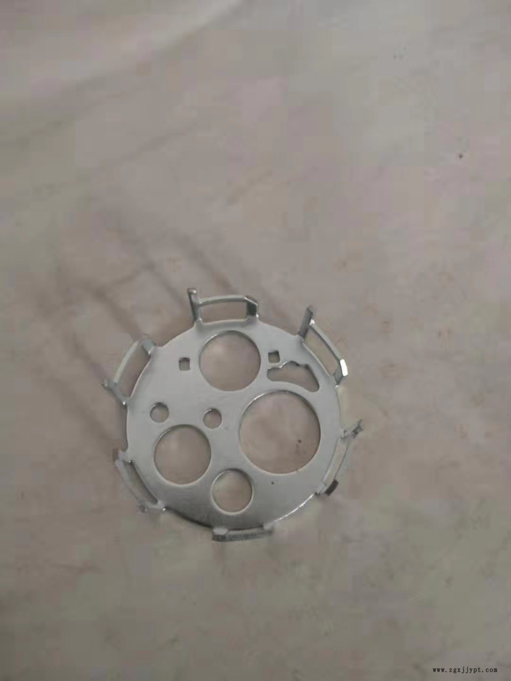 【 厚富】_不銹鋼加熱鎖片_沖壓件_傳感器配件模具定做 歡迎來電咨詢 【 厚富】_不銹鋼加熱鎖片_沖壓件_傳感器配件模具定做 歡迎來電咨詢