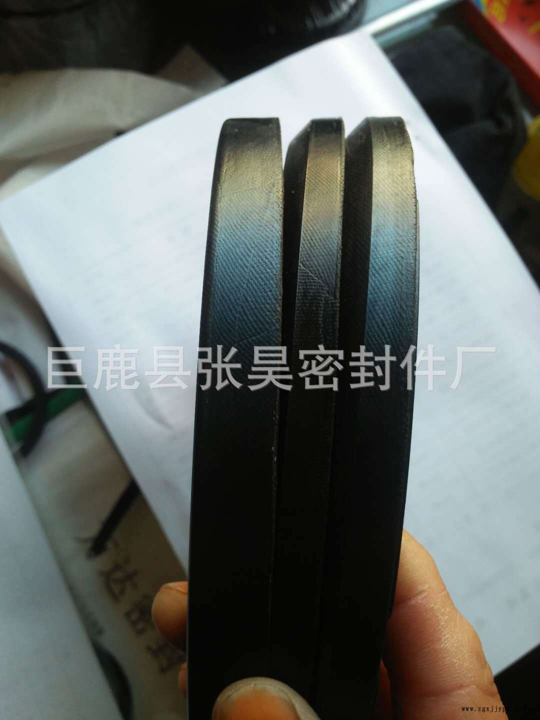 生產(chǎn)供應(yīng)軸孔兩用V型夾布油封 VES組合密封圈 加布氟膠密封圈示例圖3