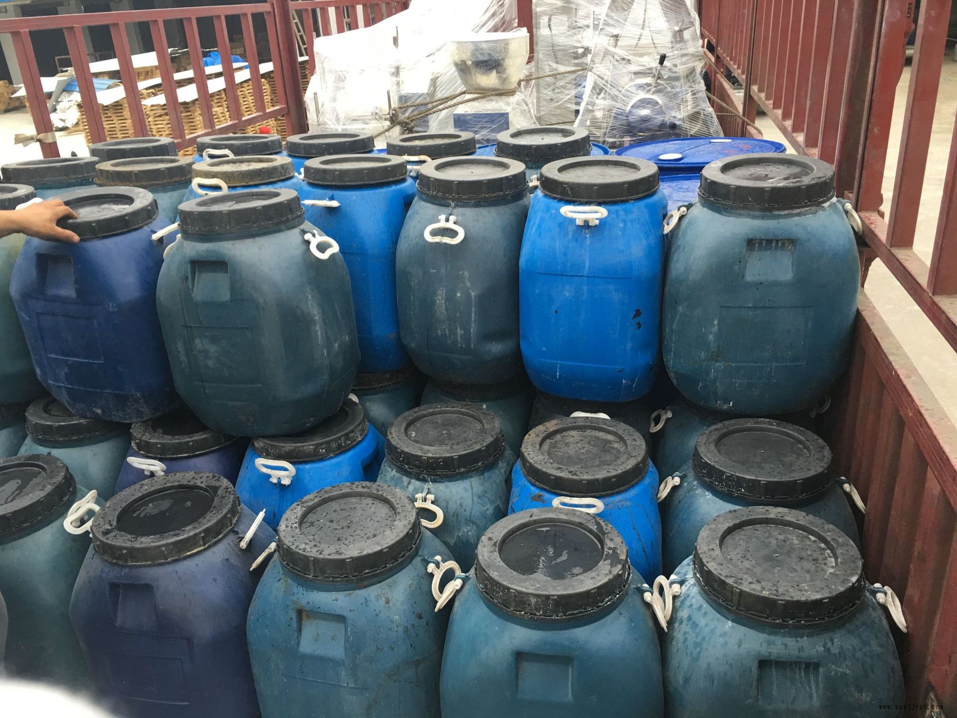 動(dòng)物蛋白發(fā)泡劑 水泥發(fā)泡板 菱鎂發(fā)泡 動(dòng)物型水泥發(fā)泡劑示例圖2