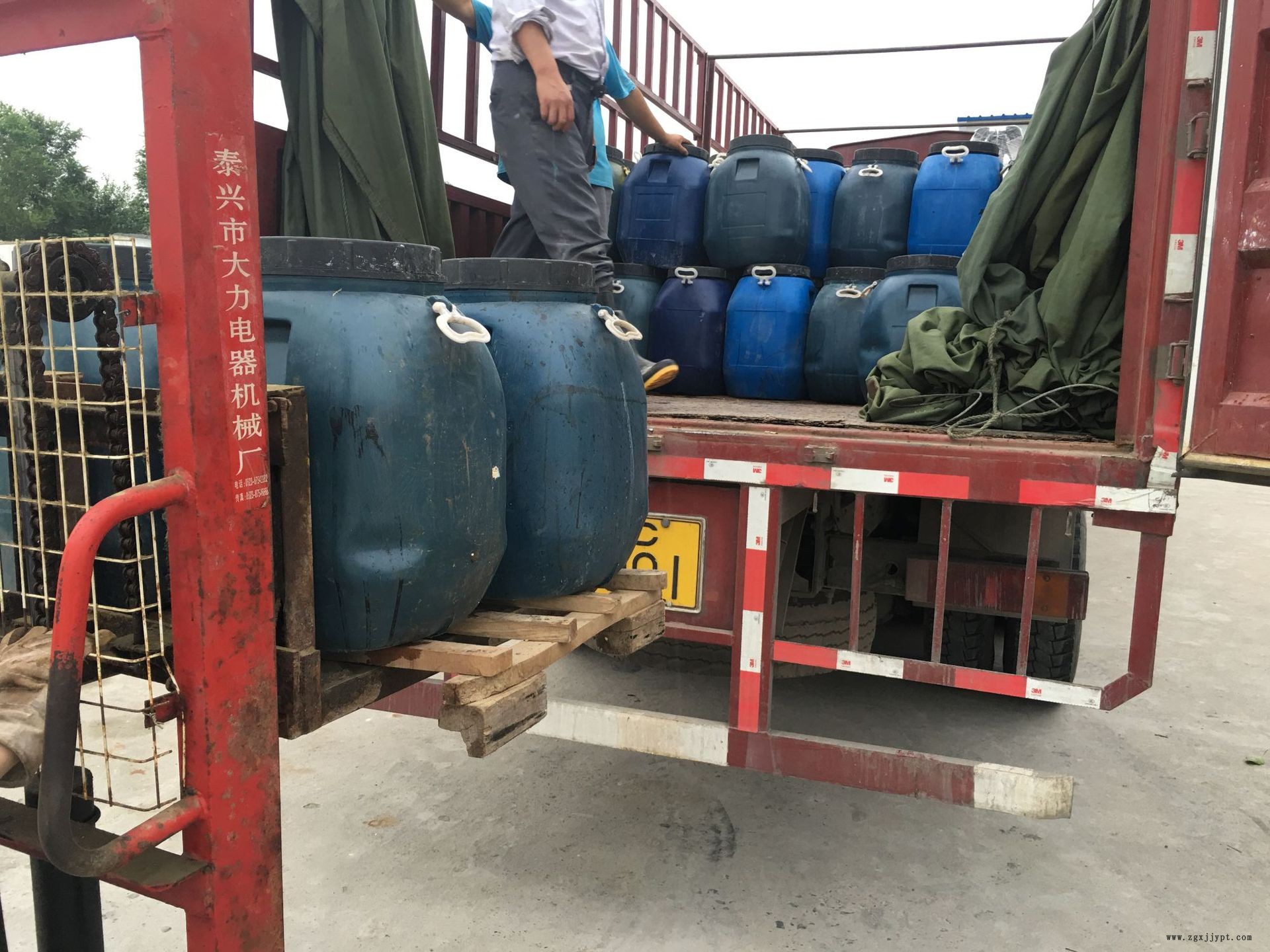 動(dòng)物蛋白發(fā)泡劑 水泥發(fā)泡板 菱鎂發(fā)泡 動(dòng)物型水泥發(fā)泡劑示例圖1