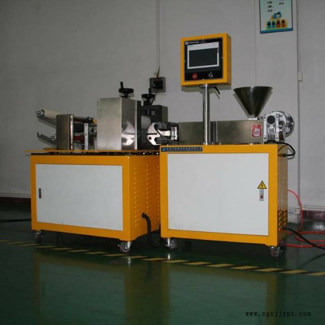 廠(chǎng)家 穩(wěn)定劑電動(dòng)加硫成型機(jī) 色母粒平板硫化機(jī) 自動(dòng)開(kāi)模壓片機(jī)