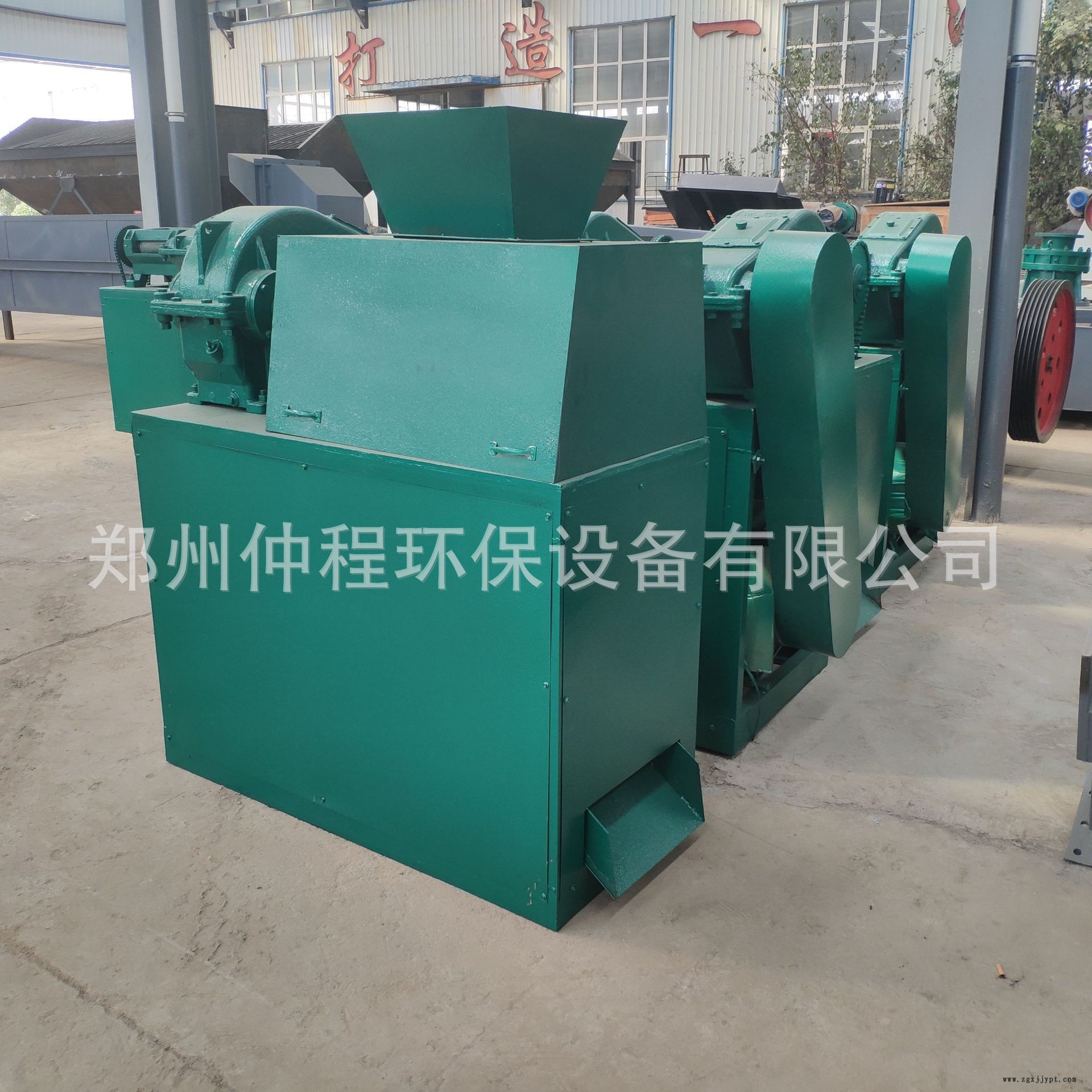 硫酸銨擠壓造粒機(jī) 炭黑對(duì)輥造粒機(jī)  有機(jī)肥擠壓干法造粒機(jī)示例圖9