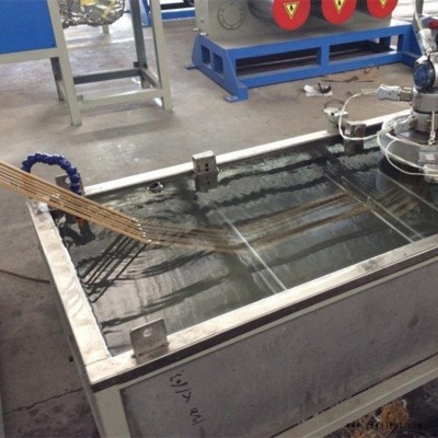 PE建工線拉絲拔絲設(shè)備聚乙烯塑料圓絲拉絲機