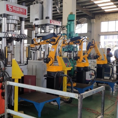 關(guān)節(jié)機(jī)器人 沖壓自動化機(jī)械手 碼垛機(jī)器人 非標(biāo)自動化生產(chǎn)線