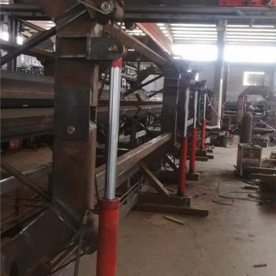 富民 液壓發(fā)泡平臺及穿管機(jī) 新趨勢