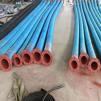 耐磨大口徑膠管鎖管現(xiàn)場-耐磨大口徑膠管-幸運夾布膠管(查看)