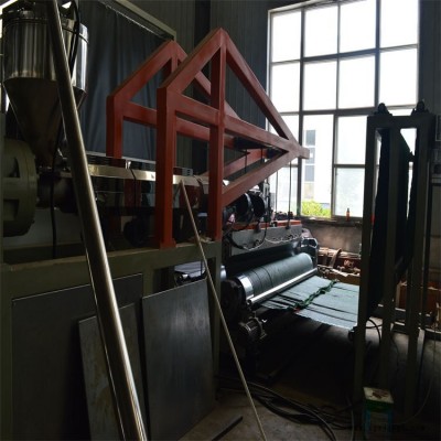 草坪熱融膠地毯復合機背膠機-復合機-特恩特