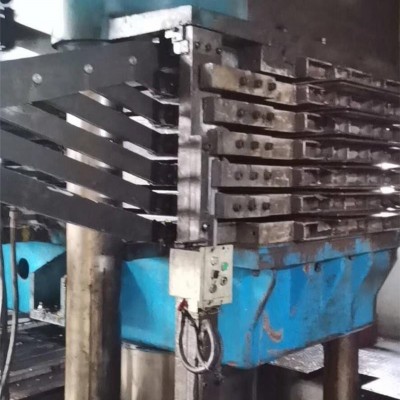 臺灣二銘二手發(fā)泡機(jī)-二手發(fā)泡機(jī)-達(dá)剛機(jī)械廠二手買賣