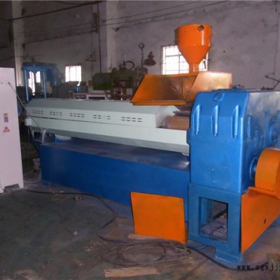 二手塑料造粒機-達剛機械廠廠家供應(yīng)-清遠二手塑料造粒機