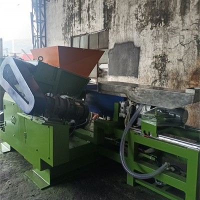 塑料二手雙錐抽粒機(jī)-二手雙錐抽粒機(jī)-達(dá)剛機(jī)械廠產(chǎn)品多(查看)