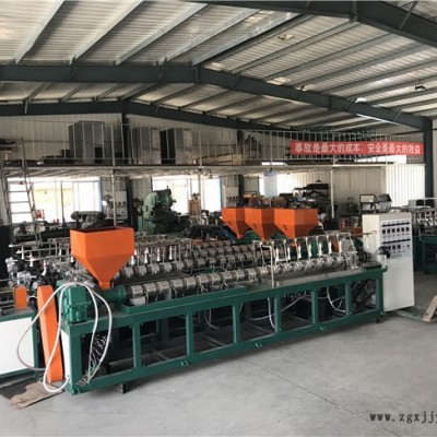 四川草莓網(wǎng)套機(jī)-草莓網(wǎng)套機(jī)價格-龍口云生包裝機(jī)械(推薦商家)