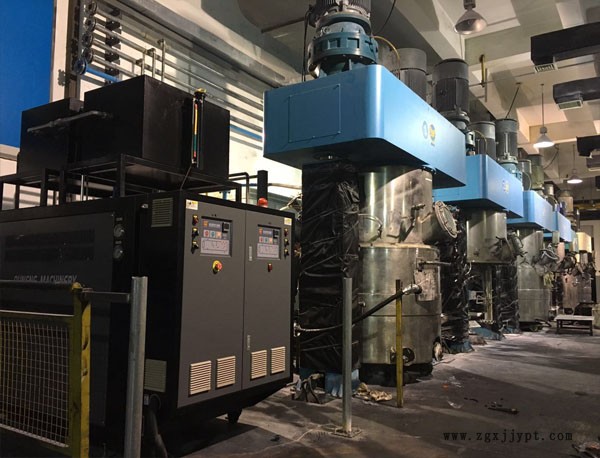 62037879.jpg 熱壓機模具加熱.jpg