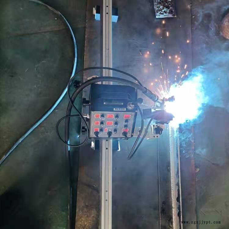 焊鐳 機(jī)械手焊接應(yīng)用 硬軌自動(dòng)焊接小車(chē) 長(zhǎng)期出售