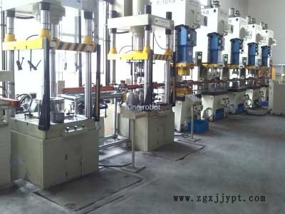 連桿式?jīng)_壓機(jī)械手 五金制品專用自動化機(jī)械手臂示例圖1